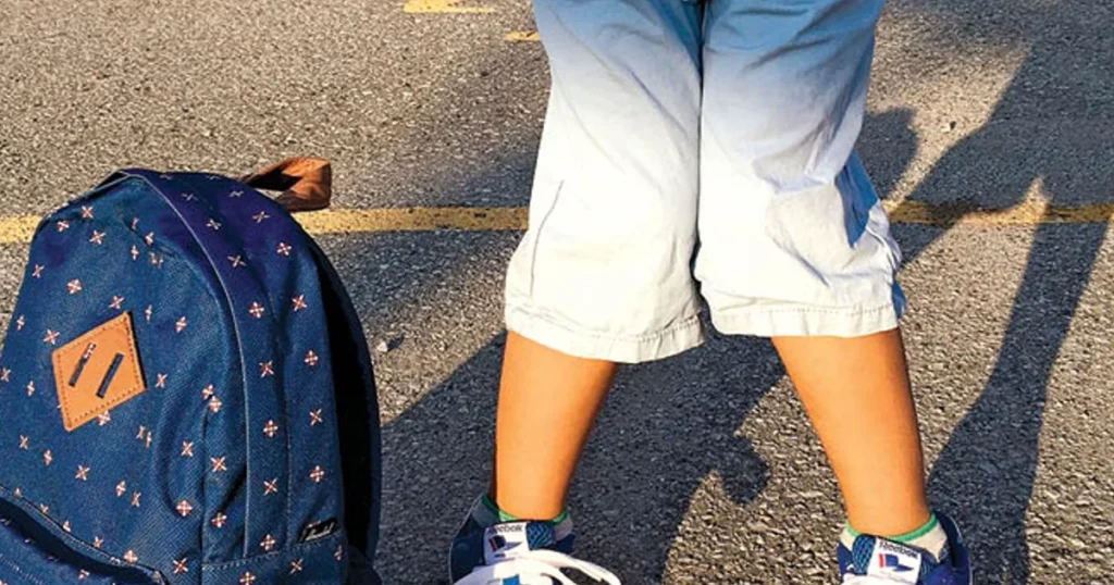 Çocukların Okuldan Eve Gelir Gelmez Koşarak Tuvalete Gitmesi