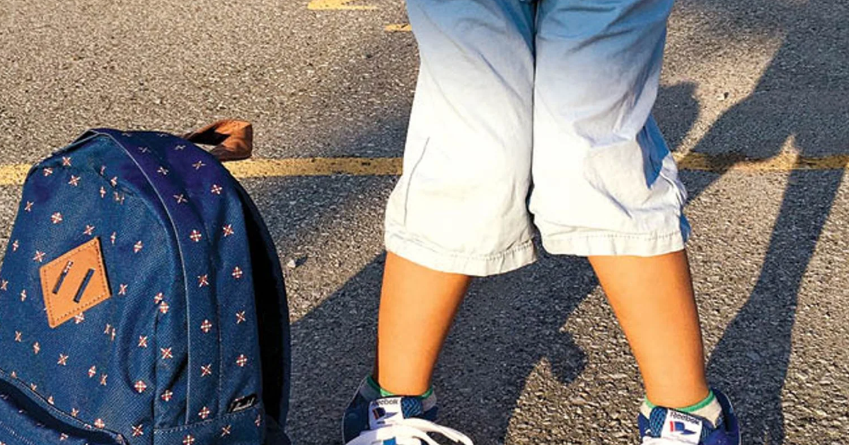 Çocukların Okuldan Eve Gelir Gelmez Koşarak Tuvalete Gitmesi